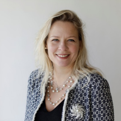 Dr. Ruth Wandhöfer [Moderator]